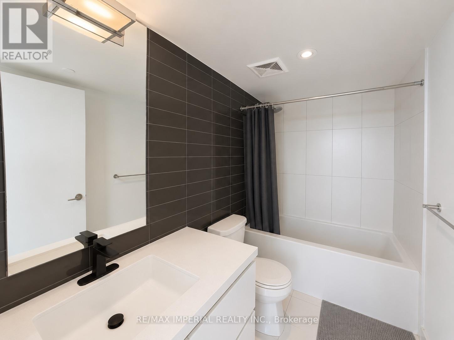 4606 - 75 Queens Wharf Road, Toronto, Ontario  M5V 0J8 - Photo 10 - C13220706