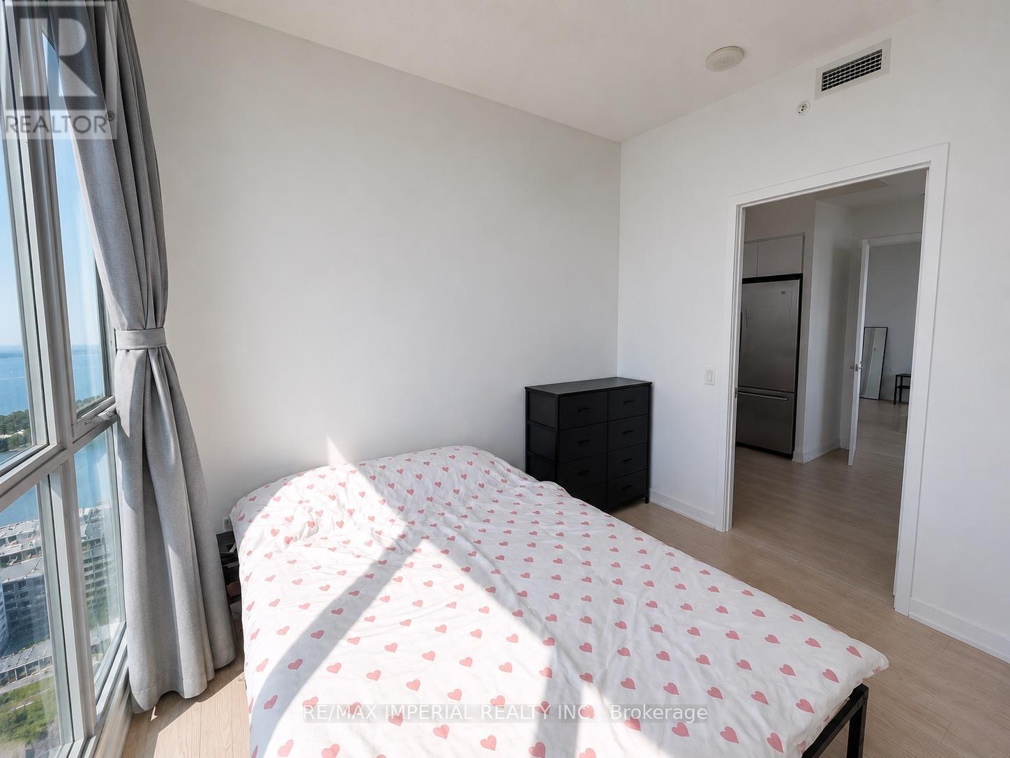 4606 - 75 Queens Wharf Road, Toronto, Ontario  M5V 0J8 - Photo 12 - C13220706