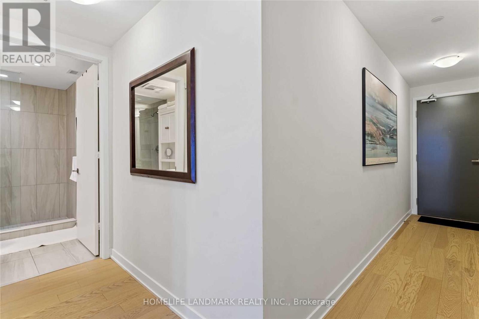 505 - 17 Dundonald Street, Toronto, Ontario  M4Y 1K3 - Photo 2 - C13220760