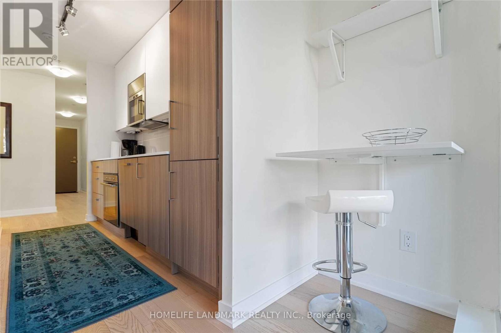 505 - 17 Dundonald Street, Toronto, Ontario  M4Y 1K3 - Photo 3 - C13220760