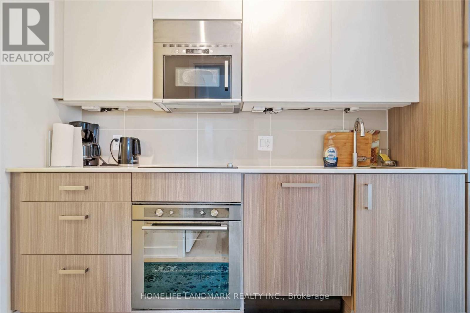 505 - 17 Dundonald Street, Toronto, Ontario  M4Y 1K3 - Photo 4 - C13220760