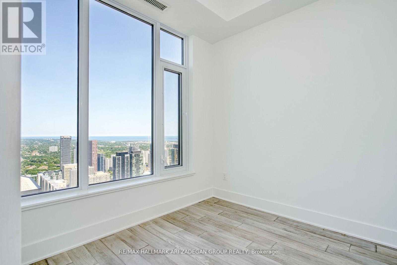 5806 - 11 Yorkville Avenue, Toronto, Ontario  M4W 1L2 - Photo 17 - C13220822