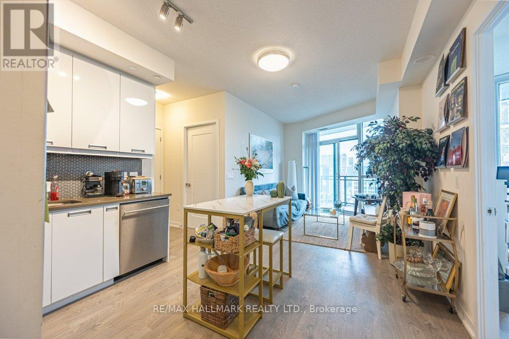 1006 - 99 John Street, Toronto, Ontario  M5V 0S6 - Photo 2 - C13220836