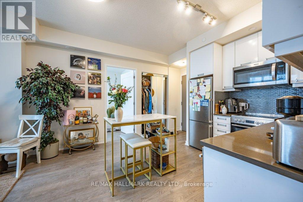 1006 - 99 John Street, Toronto, Ontario  M5V 0S6 - Photo 3 - C13220836