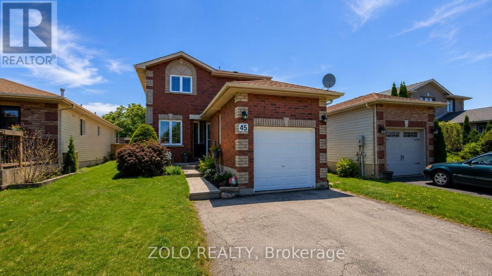 45 ATHABASKA ROAD, Barrie, Ontario