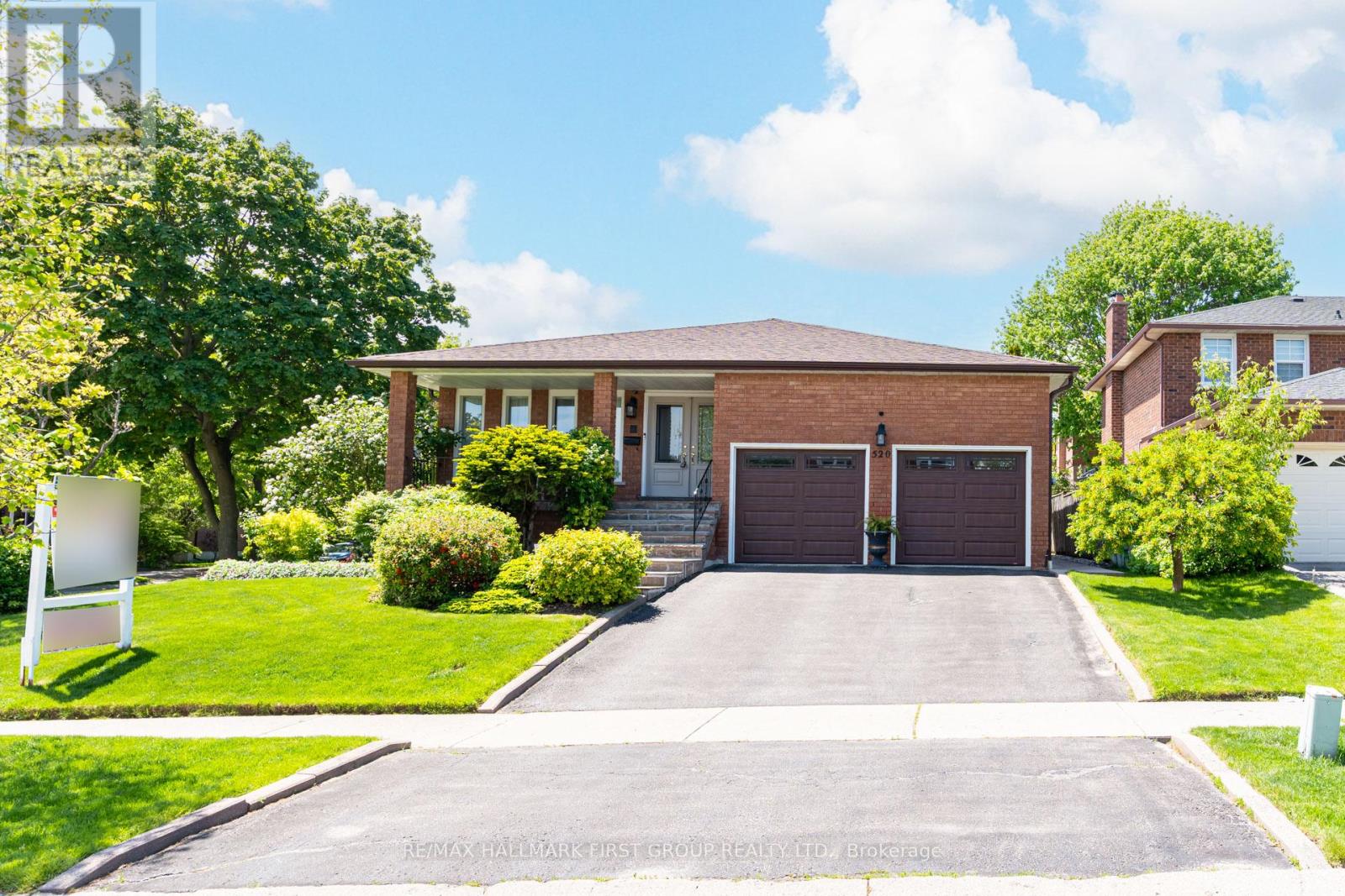 520 MCLEOD CRESCENT, Pickering, Ontario