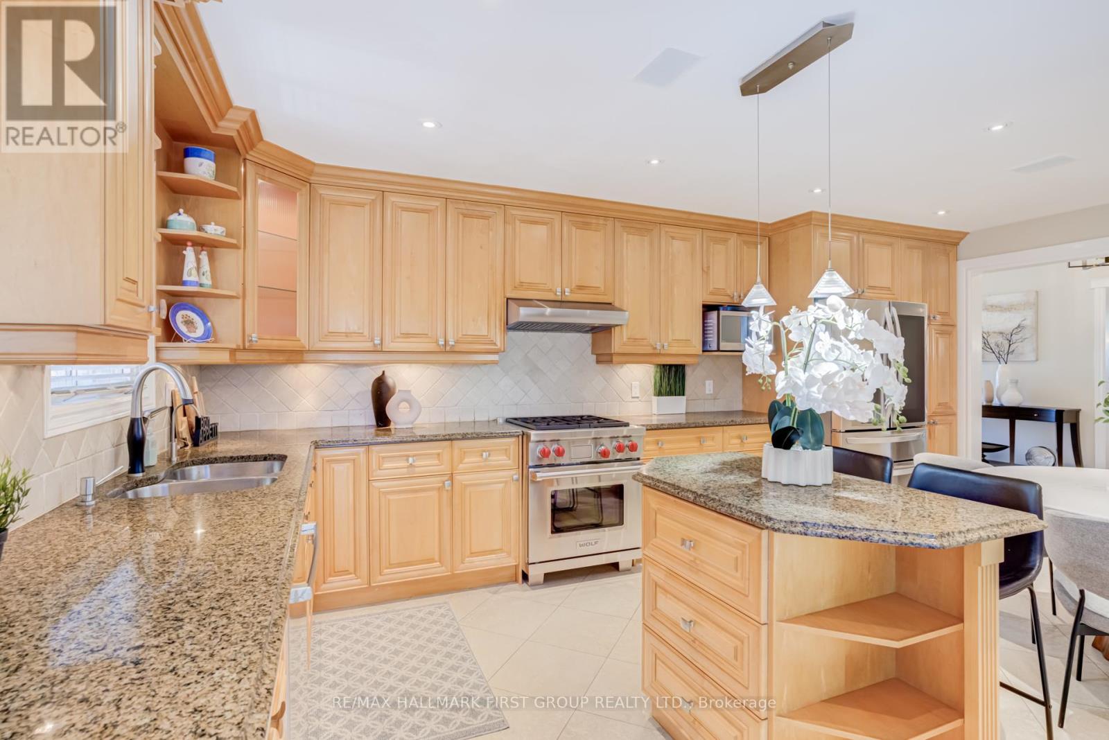 520 Mcleod Crescent, Pickering, Ontario  L1W 3M5 - Photo 13 - E13220534