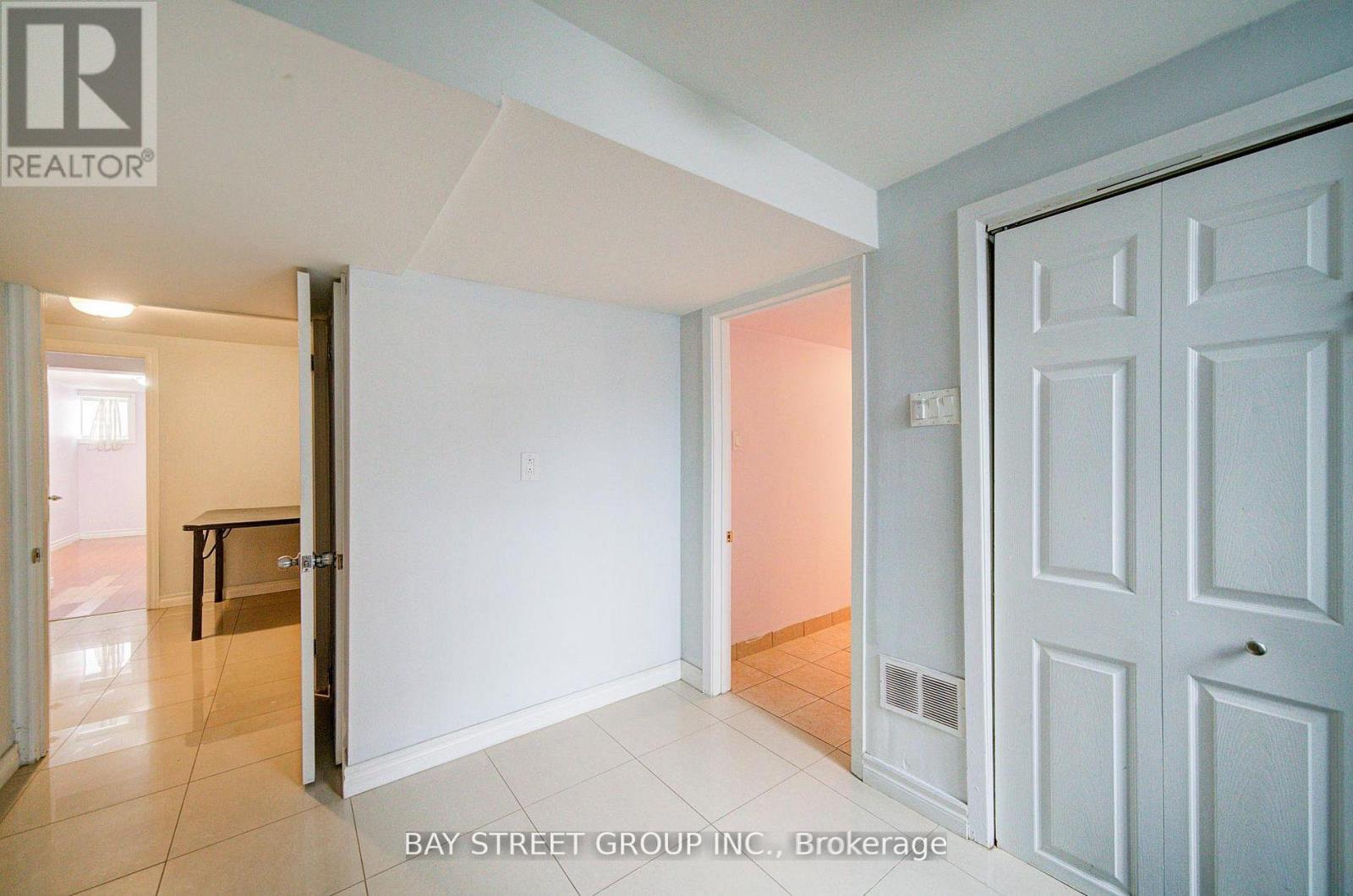 Bsmt - 5 Lockdare Street, Toronto, Ontario  M1S 2Z5 - Photo 25 - E13220612