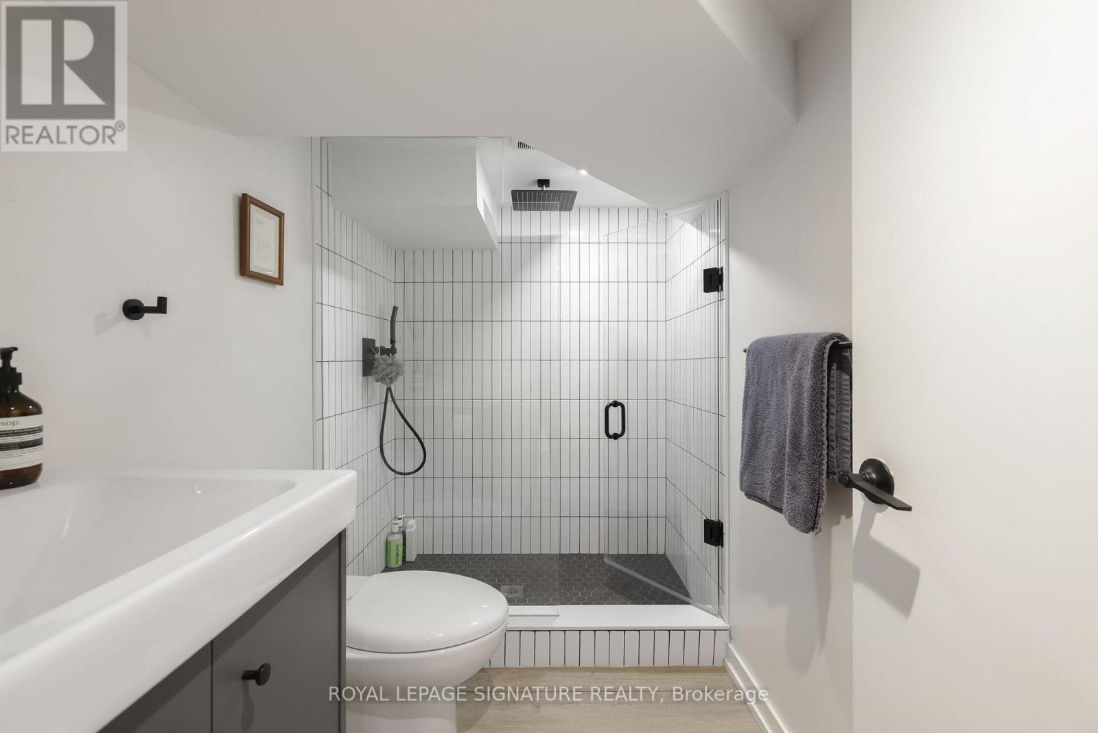 105 De Grassi Street, Toronto, Ontario  M4M 2K5 - Photo 26 - E13220638