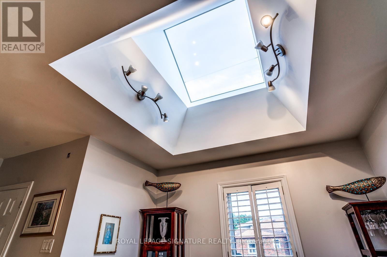 Main Fl - 33 Athlone Road, Toronto, Ontario  M4J 4H3 - Photo 16 - E13220704