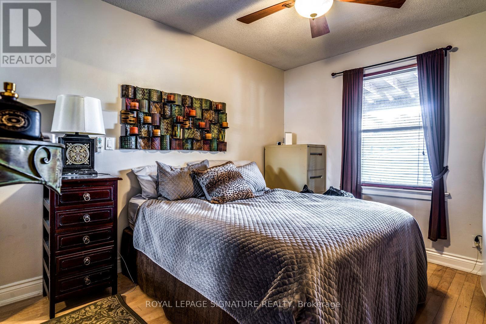 Main Fl - 33 Athlone Road, Toronto, Ontario  M4J 4H3 - Photo 17 - E13220704
