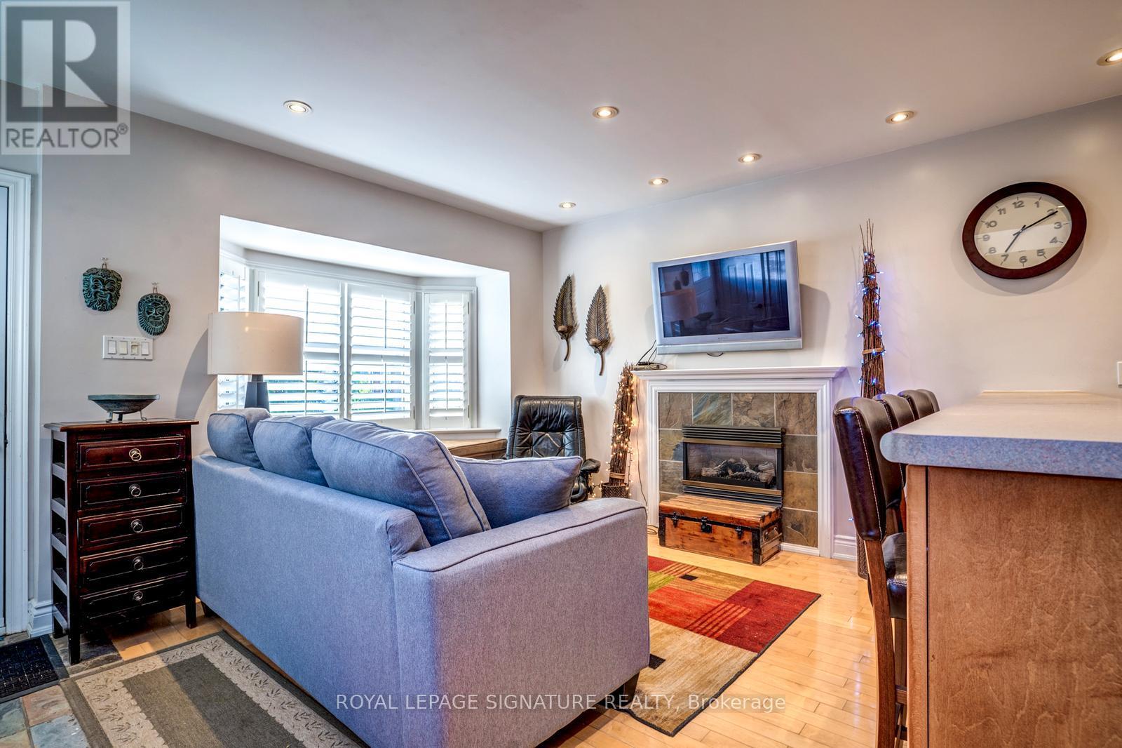 Main Fl - 33 Athlone Road, Toronto, Ontario  M4J 4H3 - Photo 5 - E13220704
