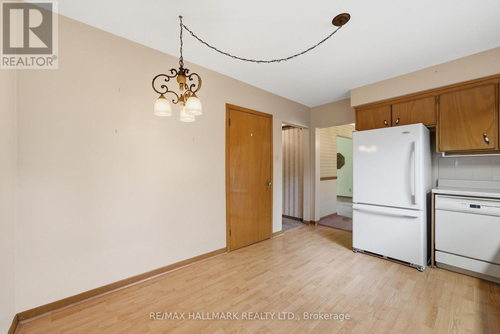 5 Bethune Boulevard, Toronto, Ontario  M1M 3B6 - Photo 11 - E13220832