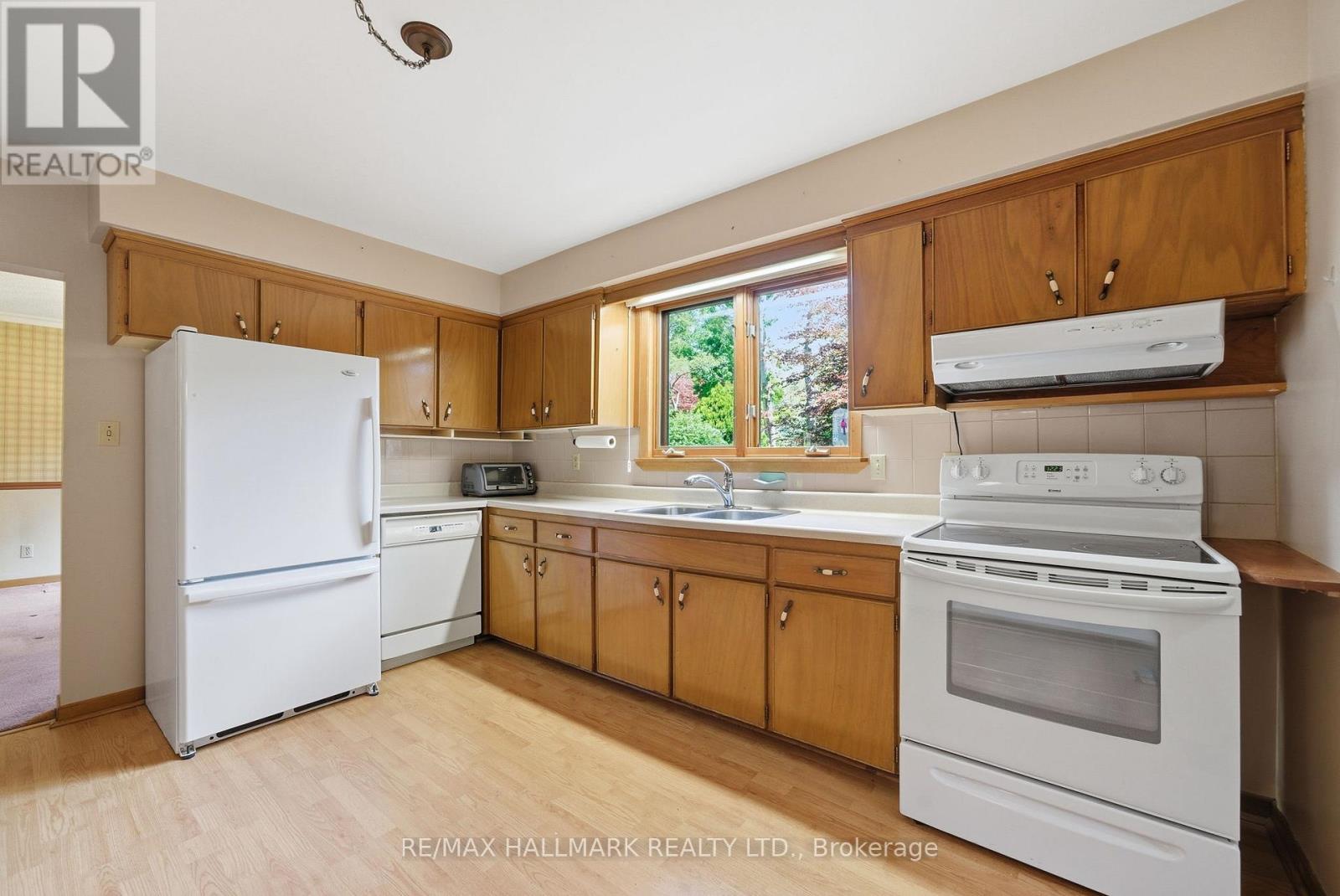 5 Bethune Boulevard, Toronto, Ontario  M1M 3B6 - Photo 14 - E13220832