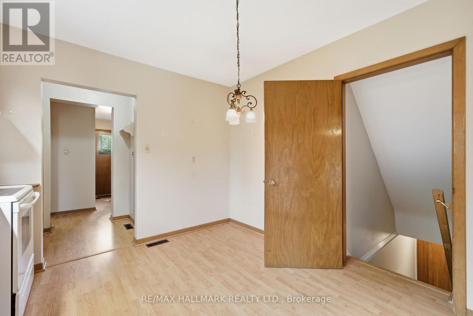 5 Bethune Boulevard, Toronto, Ontario  M1M 3B6 - Photo 18 - E13220832