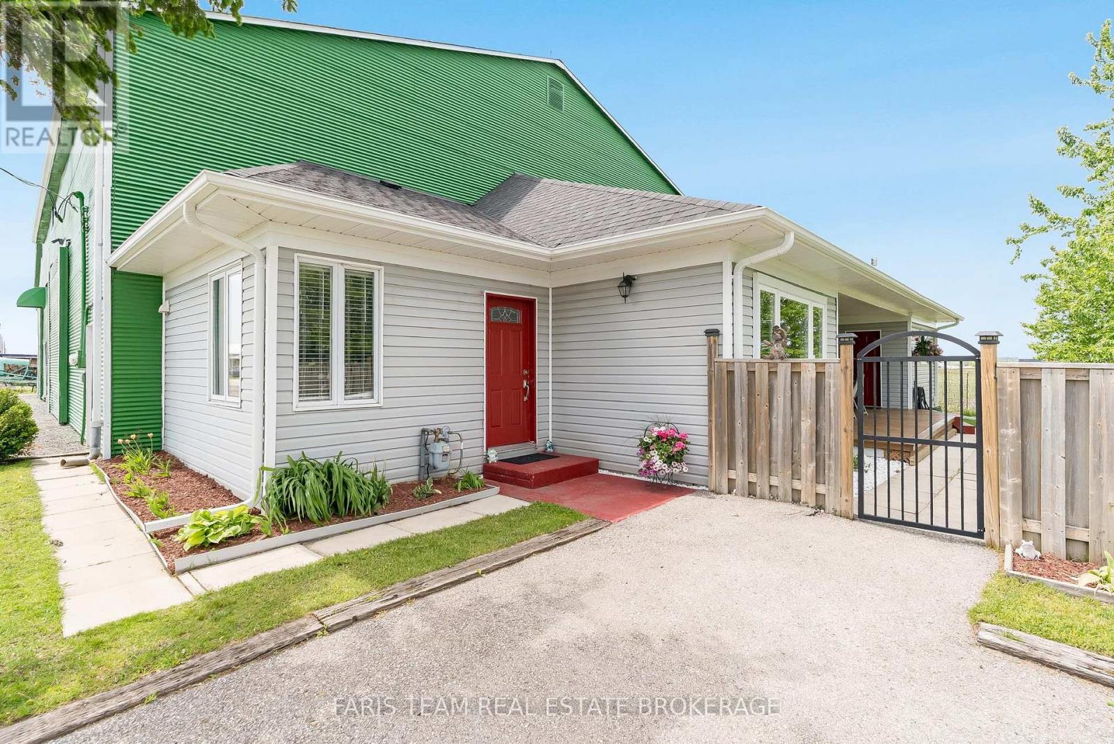 240 King Street, King, Ontario  L3Y 4V9 - Photo 4 - N13220564