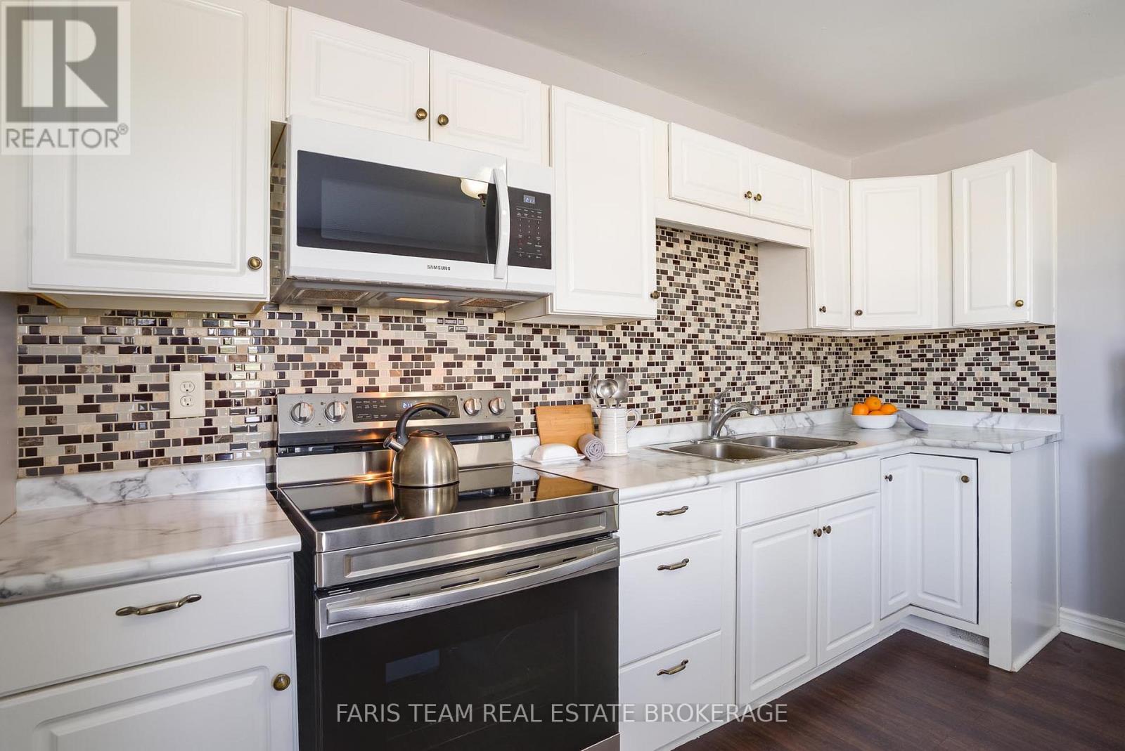 240 King Street, King, Ontario  L3Y 4V9 - Photo 8 - N13220564