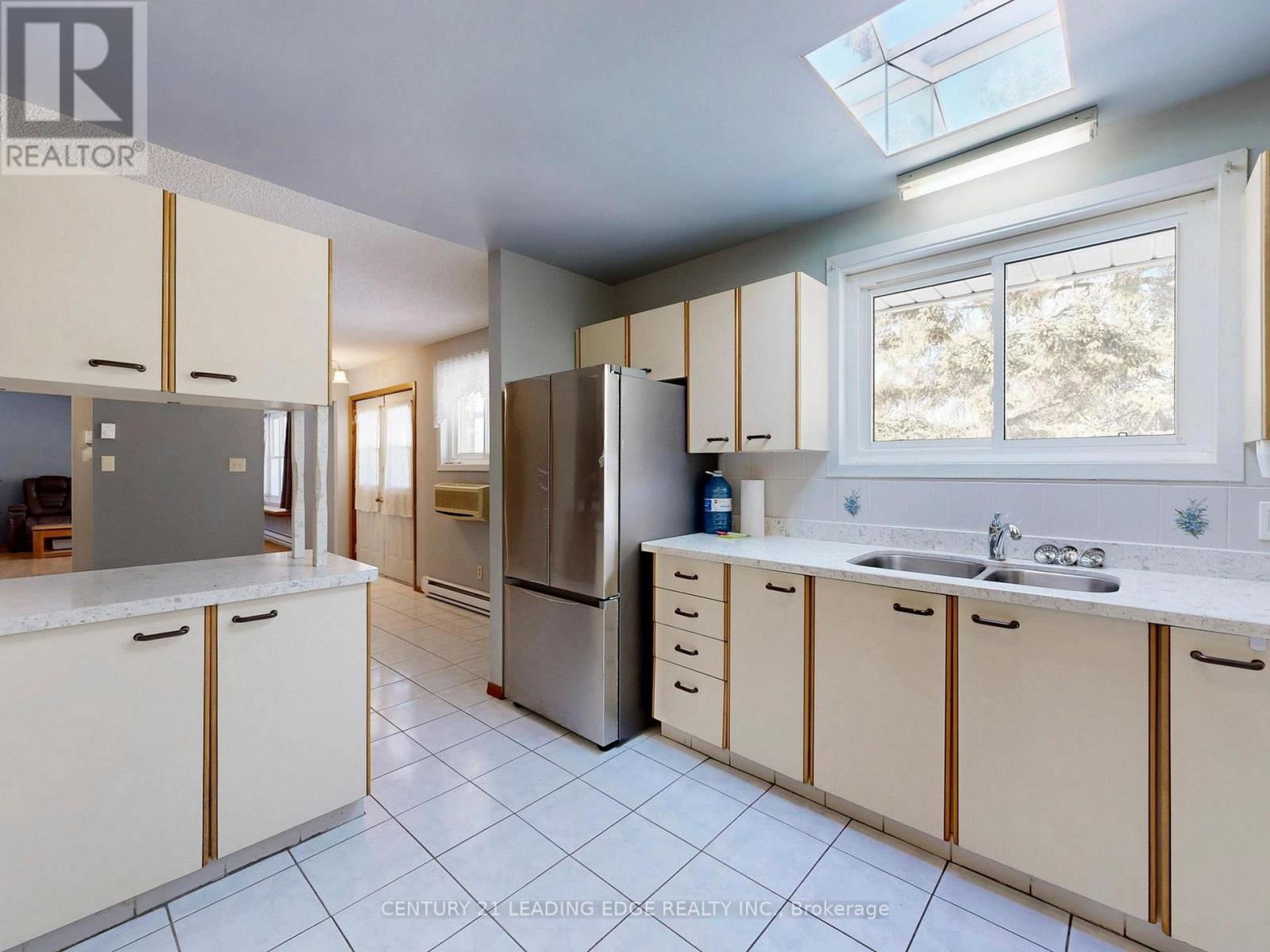 3525 Pollock Road E, Georgina, Ontario  L4P 0P6 - Photo 11 - N13220742