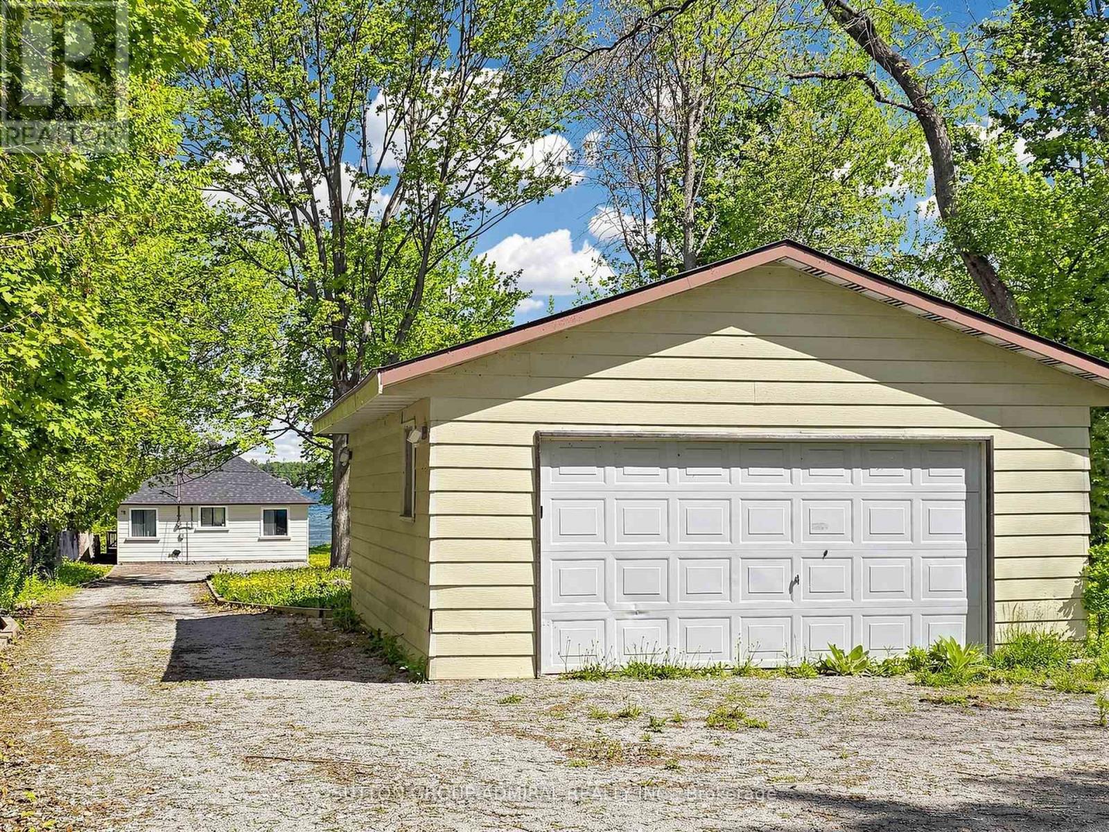 770 Cedarvale Drive, Innisfil, Ontario  L9S 4L4 - Photo 3 - N13220920