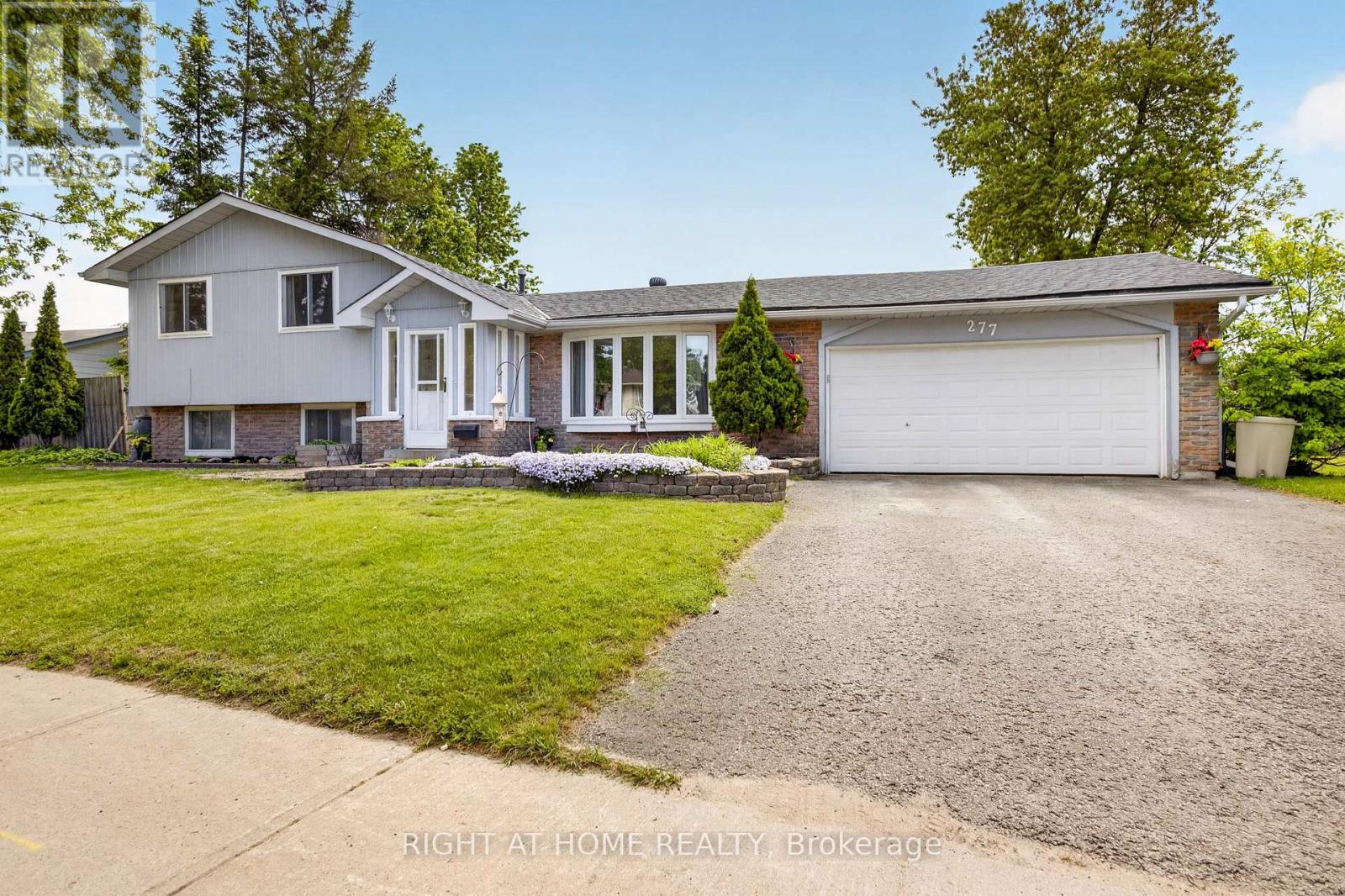 277 Pine Street, Barrie (Bayshore), Ontario  L4N 4J1 - Photo 1 - S13220608