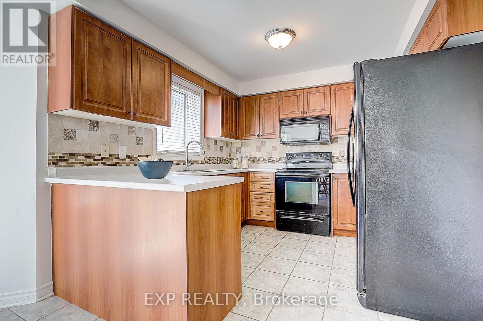 121 Tunbridge Road, Barrie (Georgian Drive), Ontario  L4M 6T1 - Photo 17 - S13220720