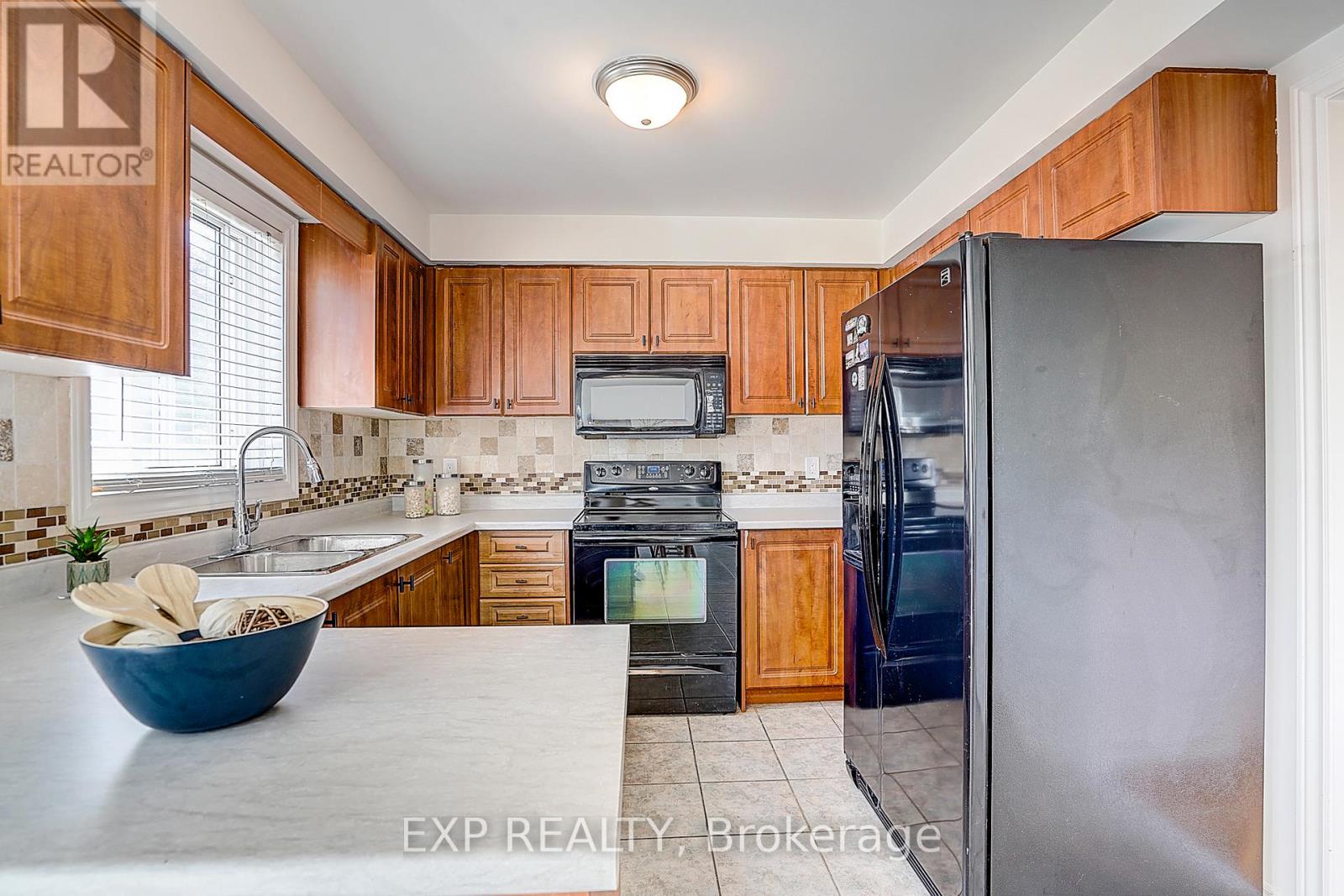 121 Tunbridge Road, Barrie (Georgian Drive), Ontario  L4M 6T1 - Photo 18 - S13220720