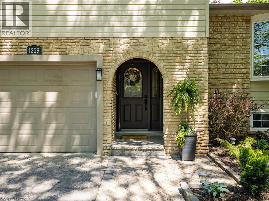 1259 Richards Crescent, Oakville, Ontario  L6H 1R5 - Photo 3 - 40834916