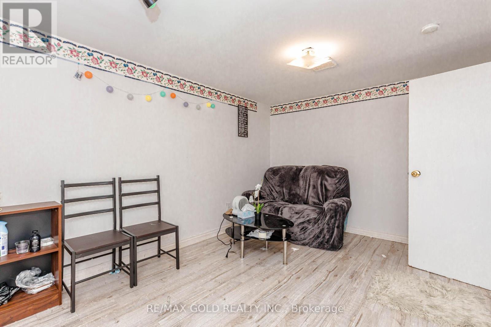 15 Courtleigh Square, Brampton, Ontario  L6Z 1J2 - Photo 22 - W13220674