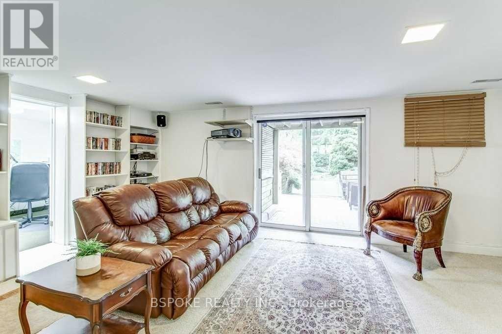 35 Bannon Avenue, Toronto, Ontario  M8X 1T9 - Photo 16 - W13220694