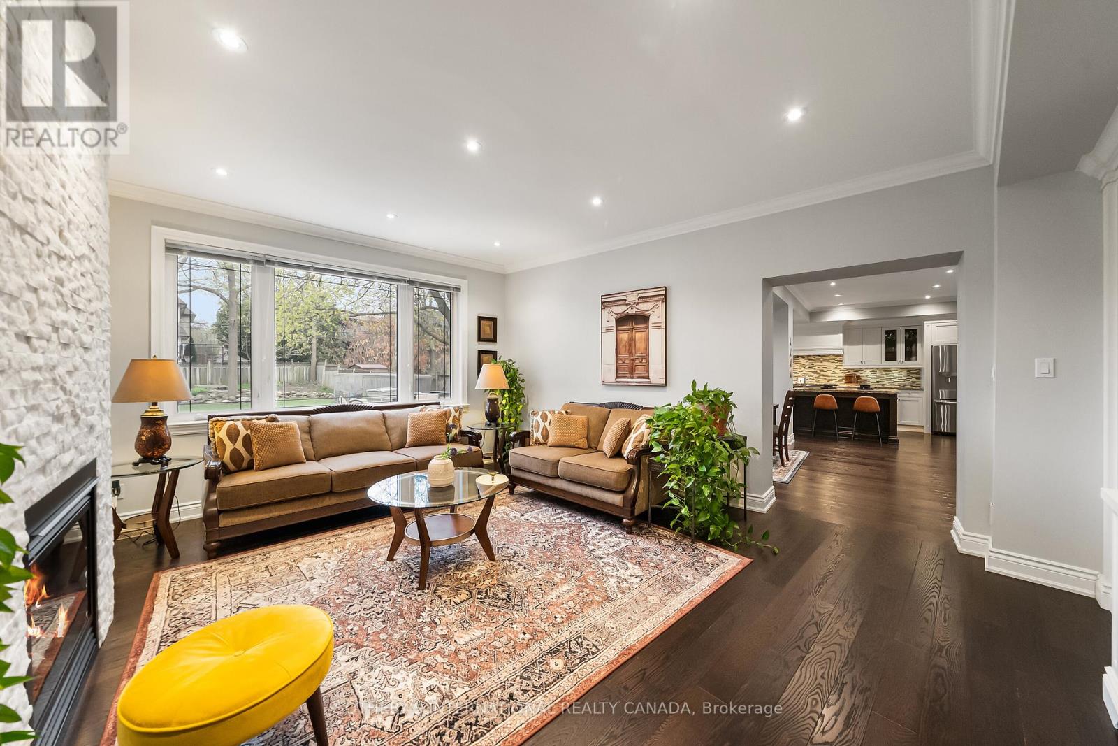 262 Martin Grove Road, Toronto, Ontario  M9B 4L5 - Photo 12 - W13220734
