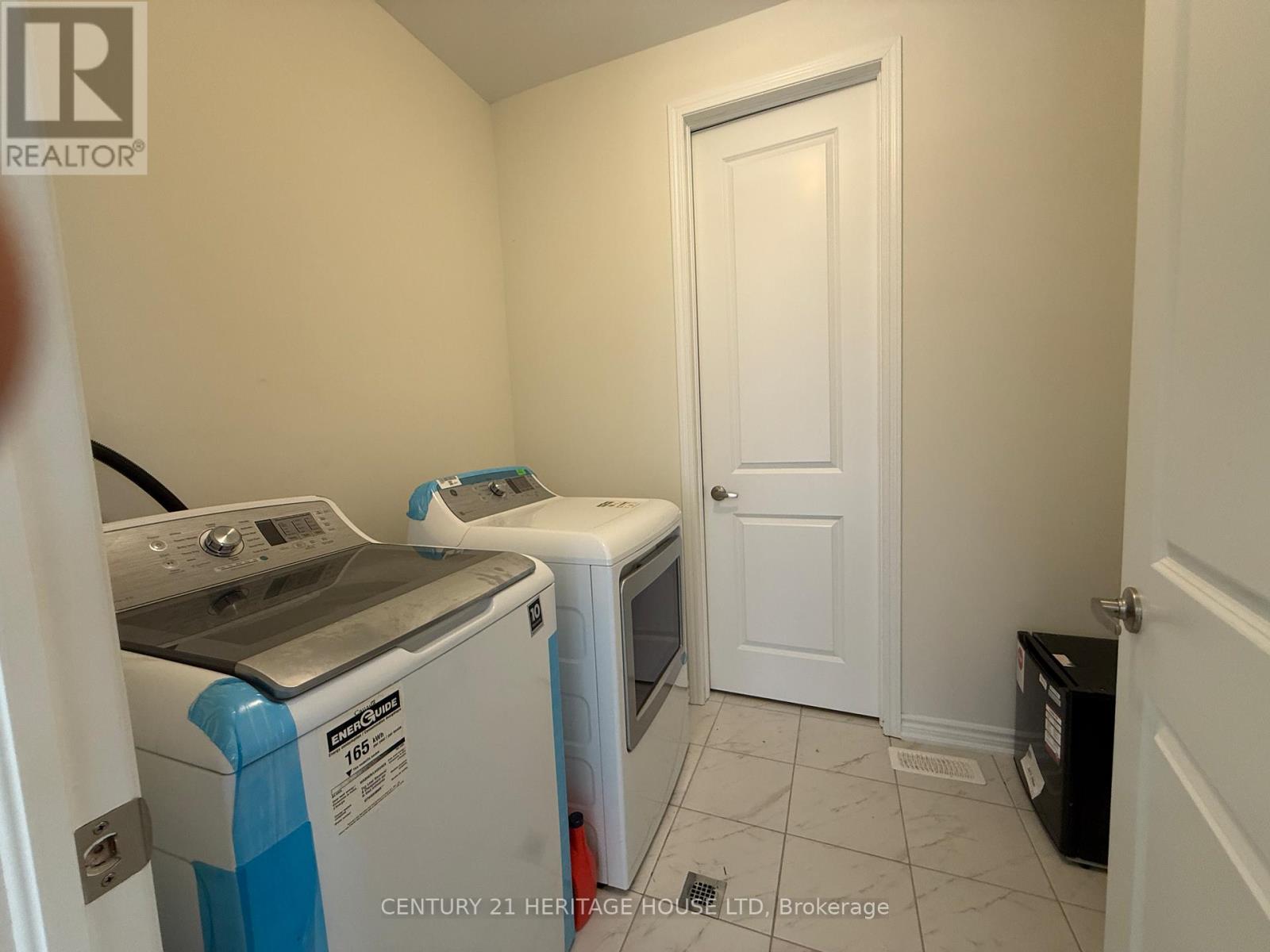 18 Dolucci Crescent E, Brampton, Ontario  L7A 5E9 - Photo 21 - W13220772