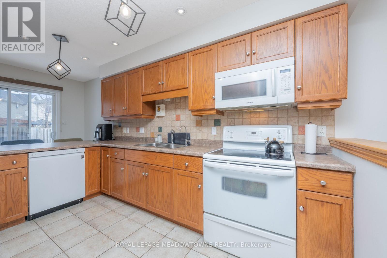 14 Costigan Court, Halton Hills, Ontario  L7G 6J2 - Photo 13 - W13220860