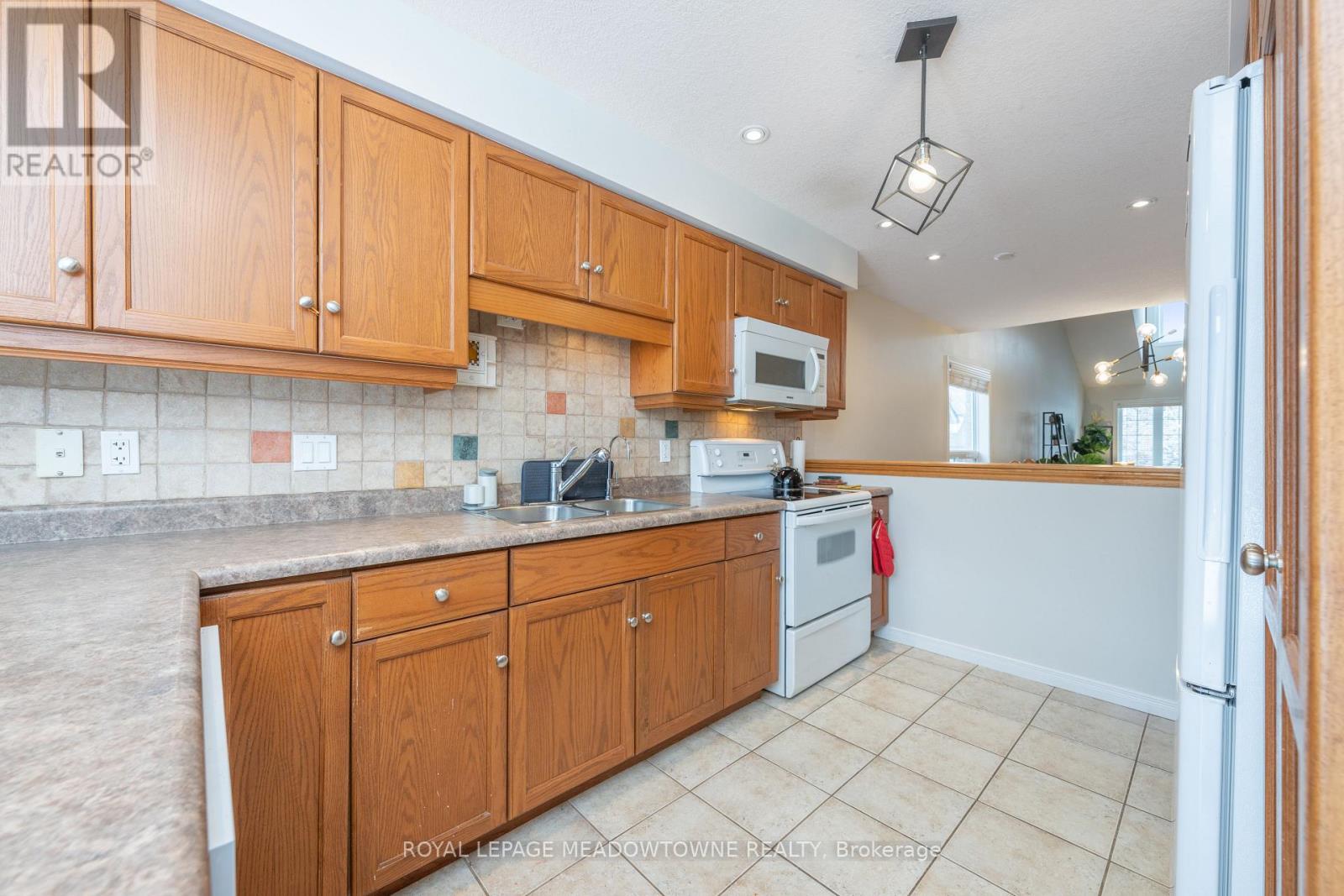 14 Costigan Court, Halton Hills, Ontario  L7G 6J2 - Photo 19 - W13220860