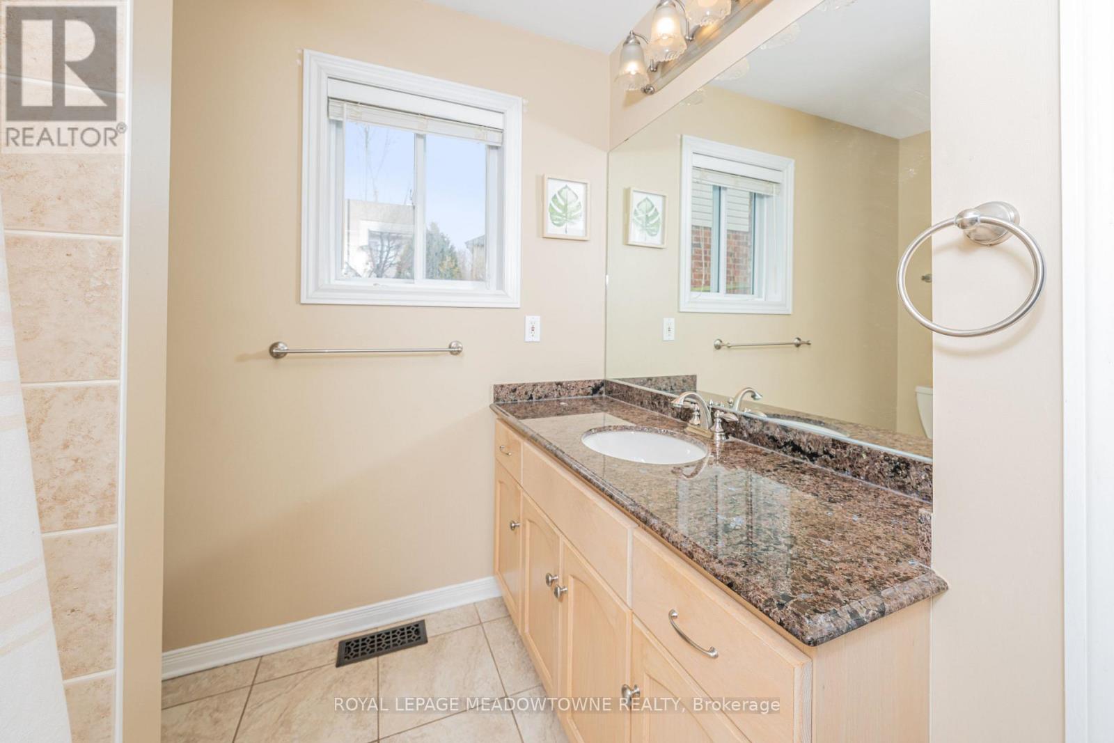 14 Costigan Court, Halton Hills, Ontario  L7G 6J2 - Photo 23 - W13220860