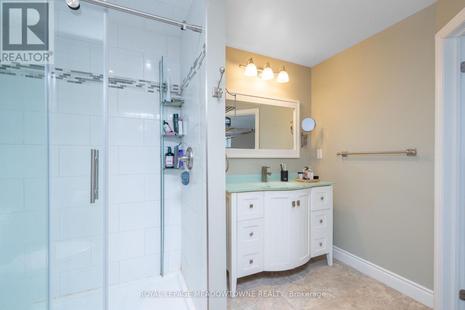 14 Costigan Court, Halton Hills, Ontario  L7G 6J2 - Photo 39 - W13220860