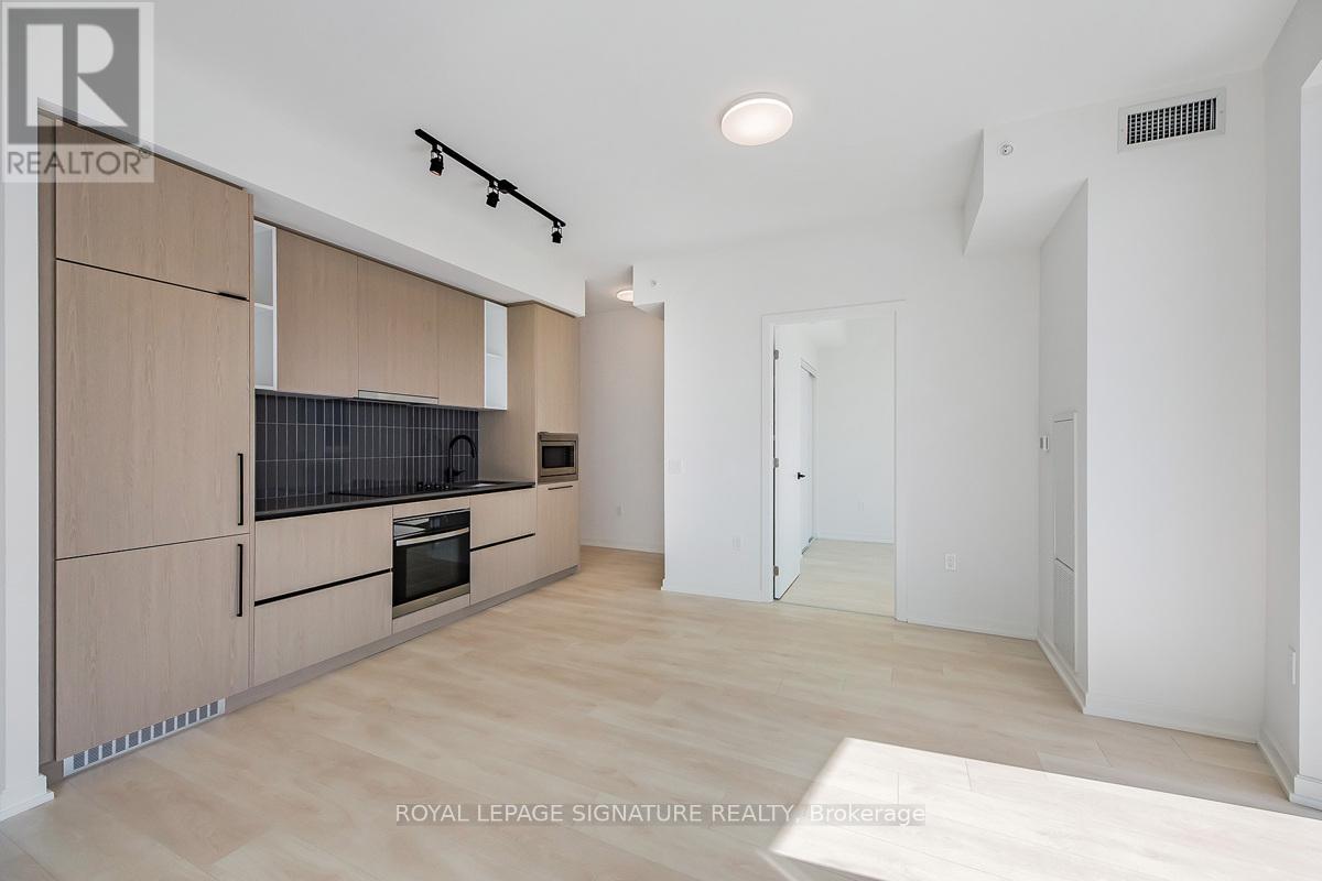 1603 - 10 Graphophone Grove, Toronto, Ontario  M6H 0E5 - Photo 4 - W13220862