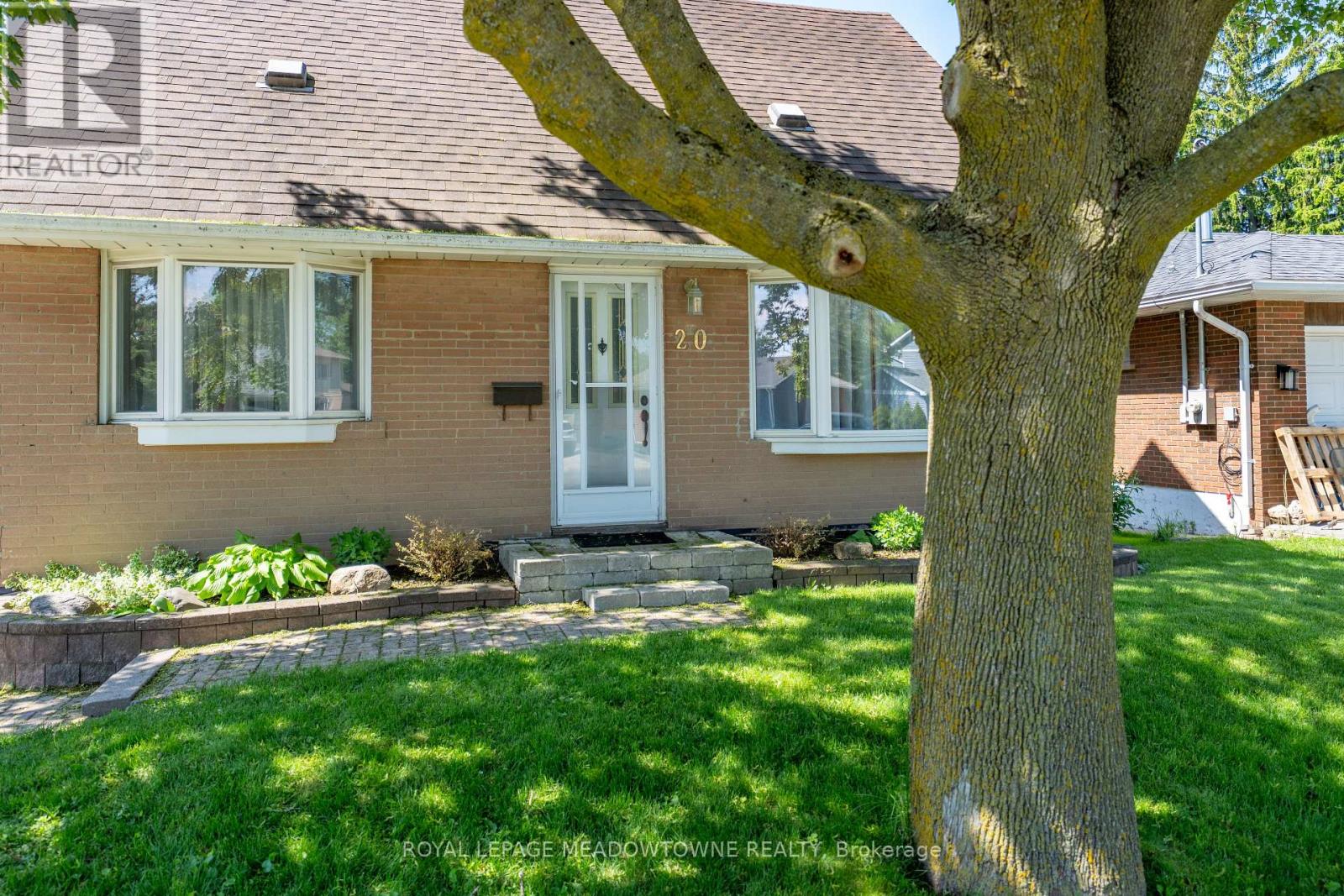 20 Delrex Boulevard, Halton Hills, Ontario  L7G 3X7 - Photo 5 - W13220870