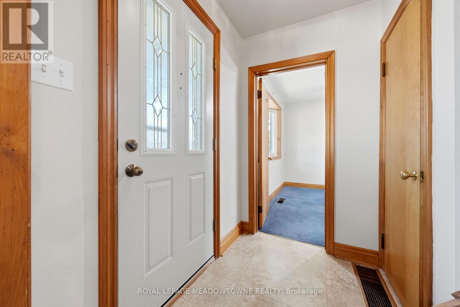 20 Delrex Boulevard, Halton Hills, Ontario  L7G 3X7 - Photo 8 - W13220870