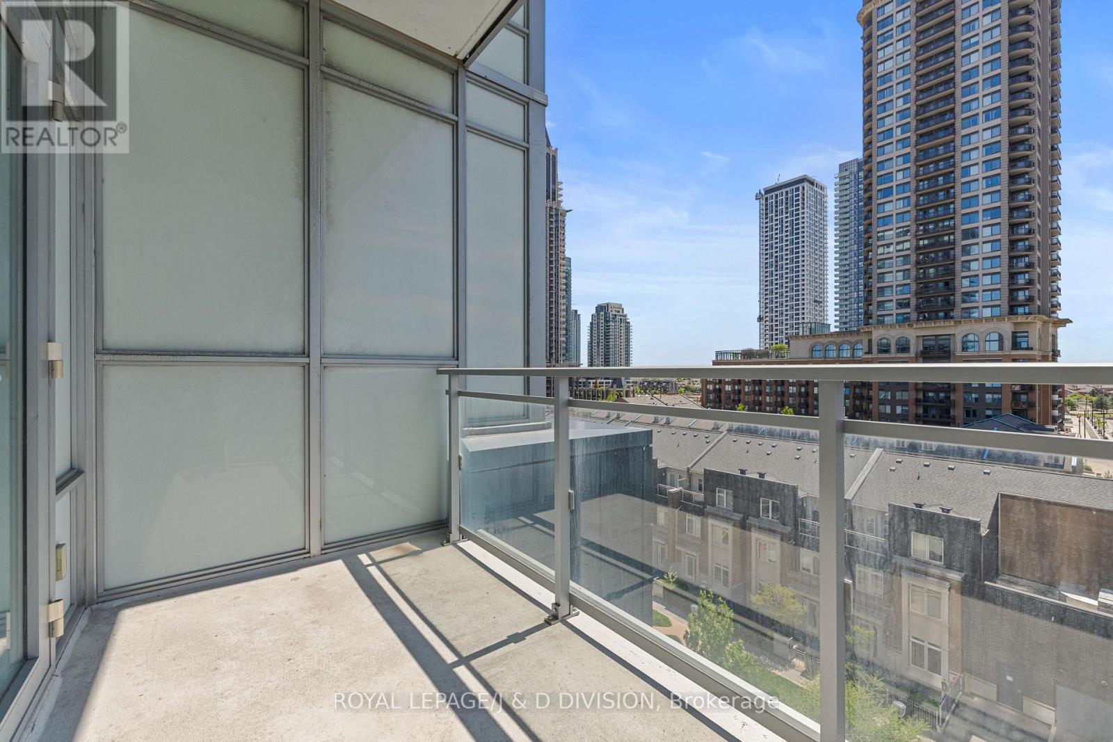 604 - 360 Square One Drive, Mississauga, Ontario  L5B 0G7 - Photo 14 - W13220900
