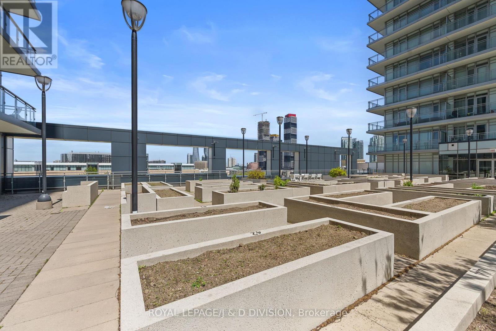 604 - 360 Square One Drive, Mississauga, Ontario  L5B 0G7 - Photo 22 - W13220900