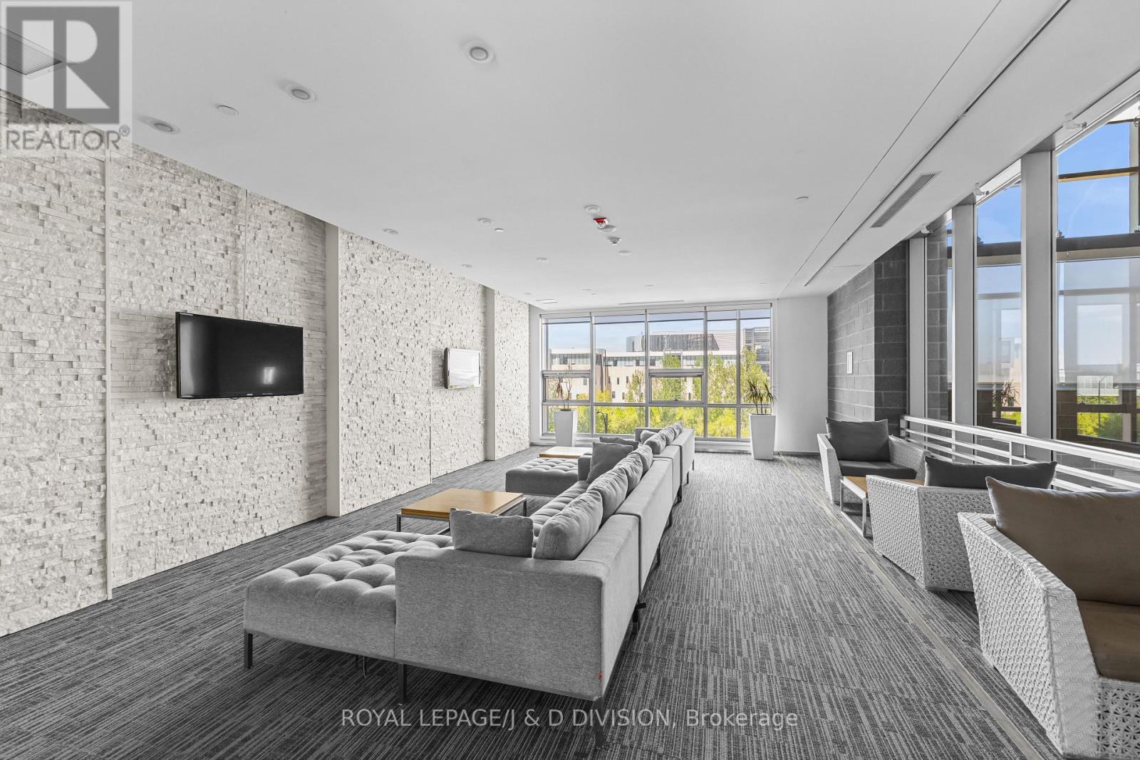 604 - 360 Square One Drive, Mississauga, Ontario  L5B 0G7 - Photo 23 - W13220900