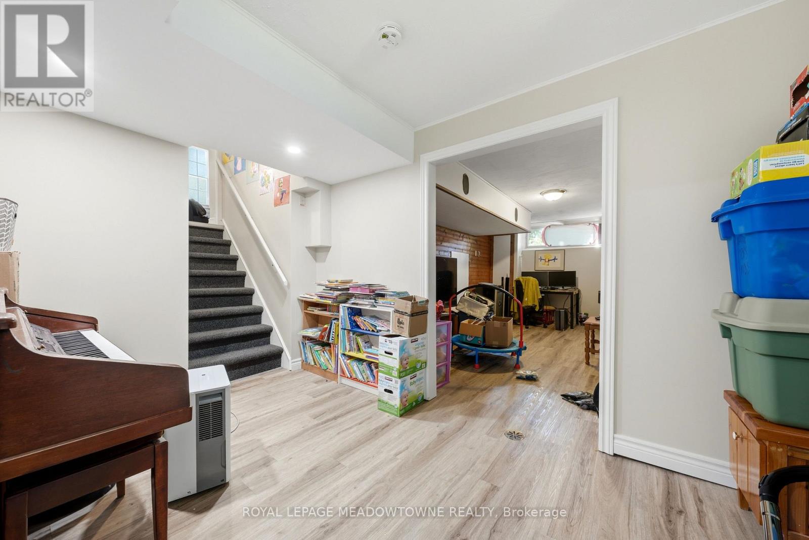 6 Gray Gate, Halton Hills, Ontario  L7G 3W3 - Photo 22 - W13220918