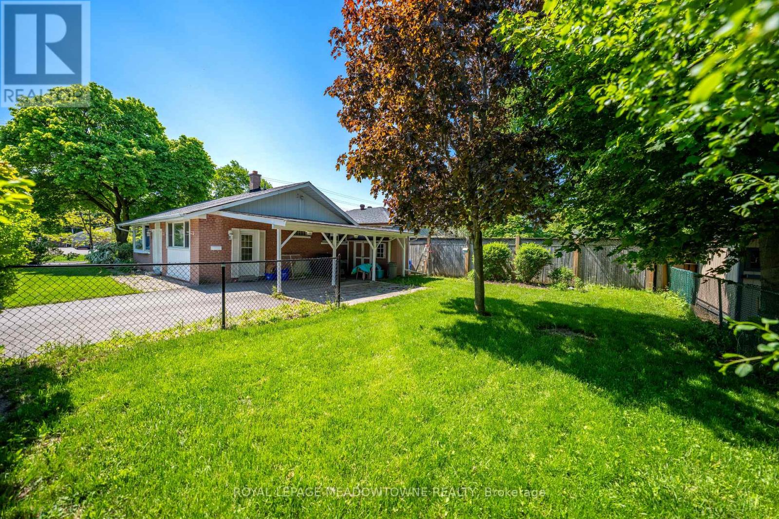 6 Gray Gate, Halton Hills, Ontario  L7G 3W3 - Photo 25 - W13220918