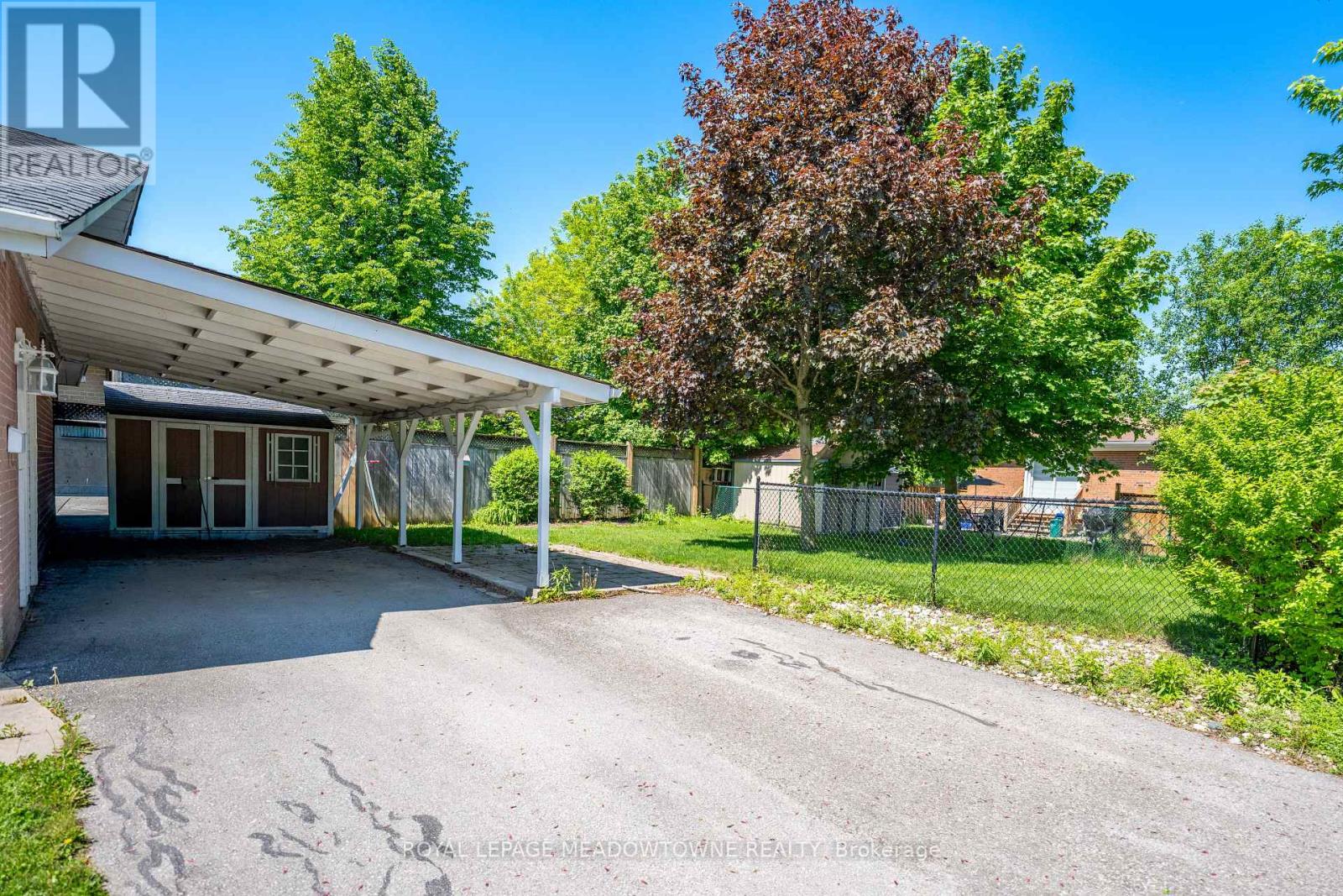 6 Gray Gate, Halton Hills, Ontario  L7G 3W3 - Photo 5 - W13220918