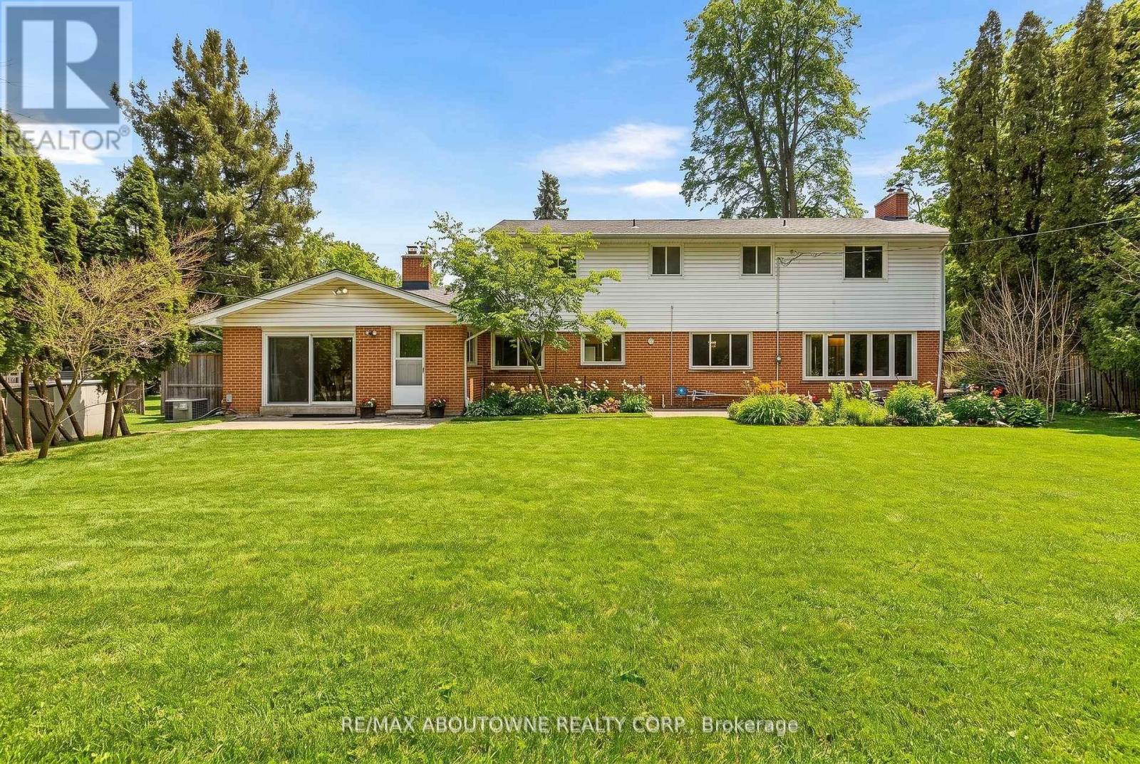 145 Wolfdale Avenue, Oakville, Ontario  L6L 4R9 - Photo 22 - W13220932