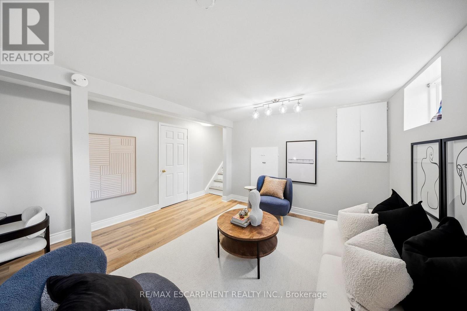 1251 Fairdale Drive, Mississauga, Ontario  L5C 1K3 - Photo 44 - W13220948