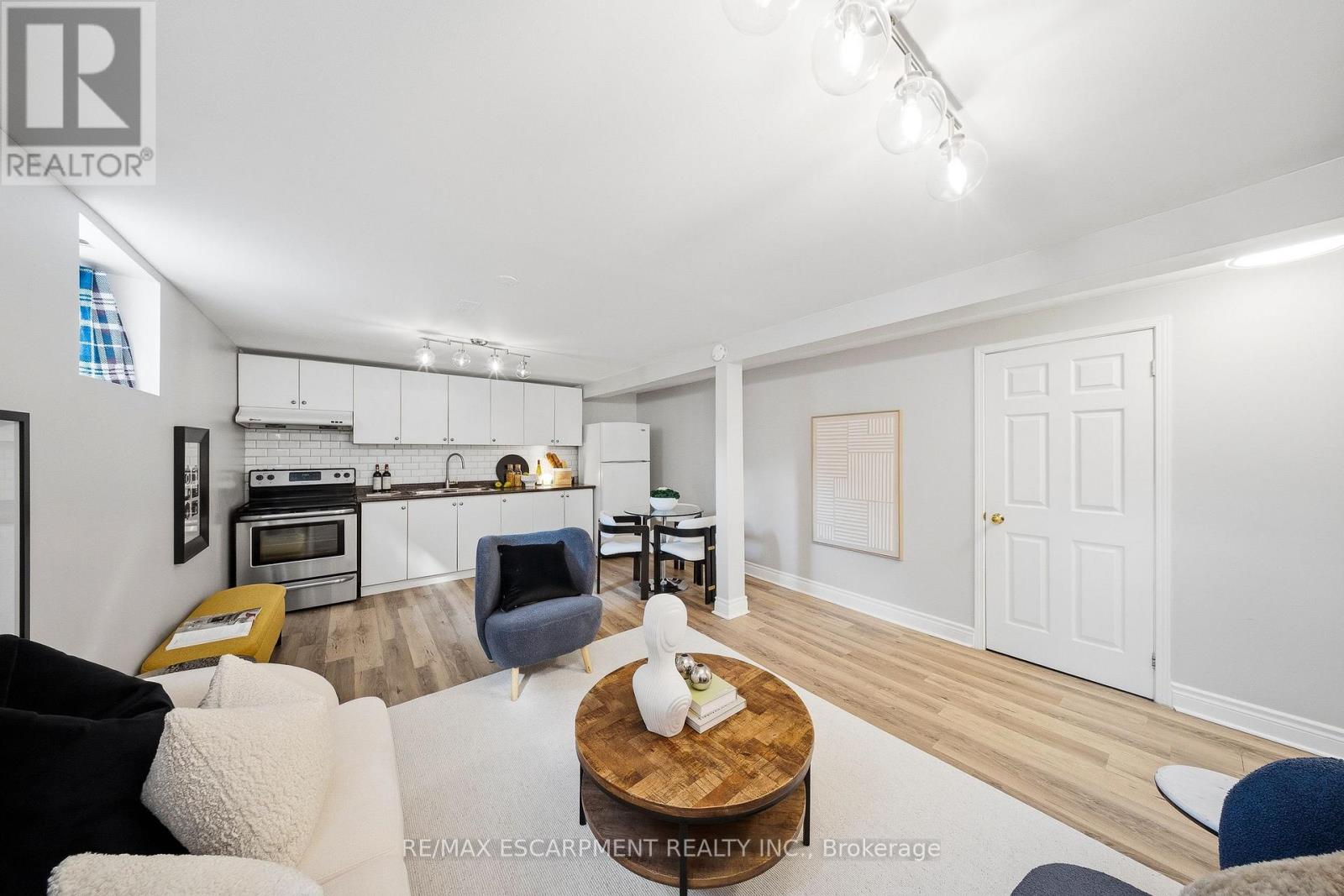 1251 Fairdale Drive, Mississauga, Ontario  L5C 1K3 - Photo 45 - W13220948