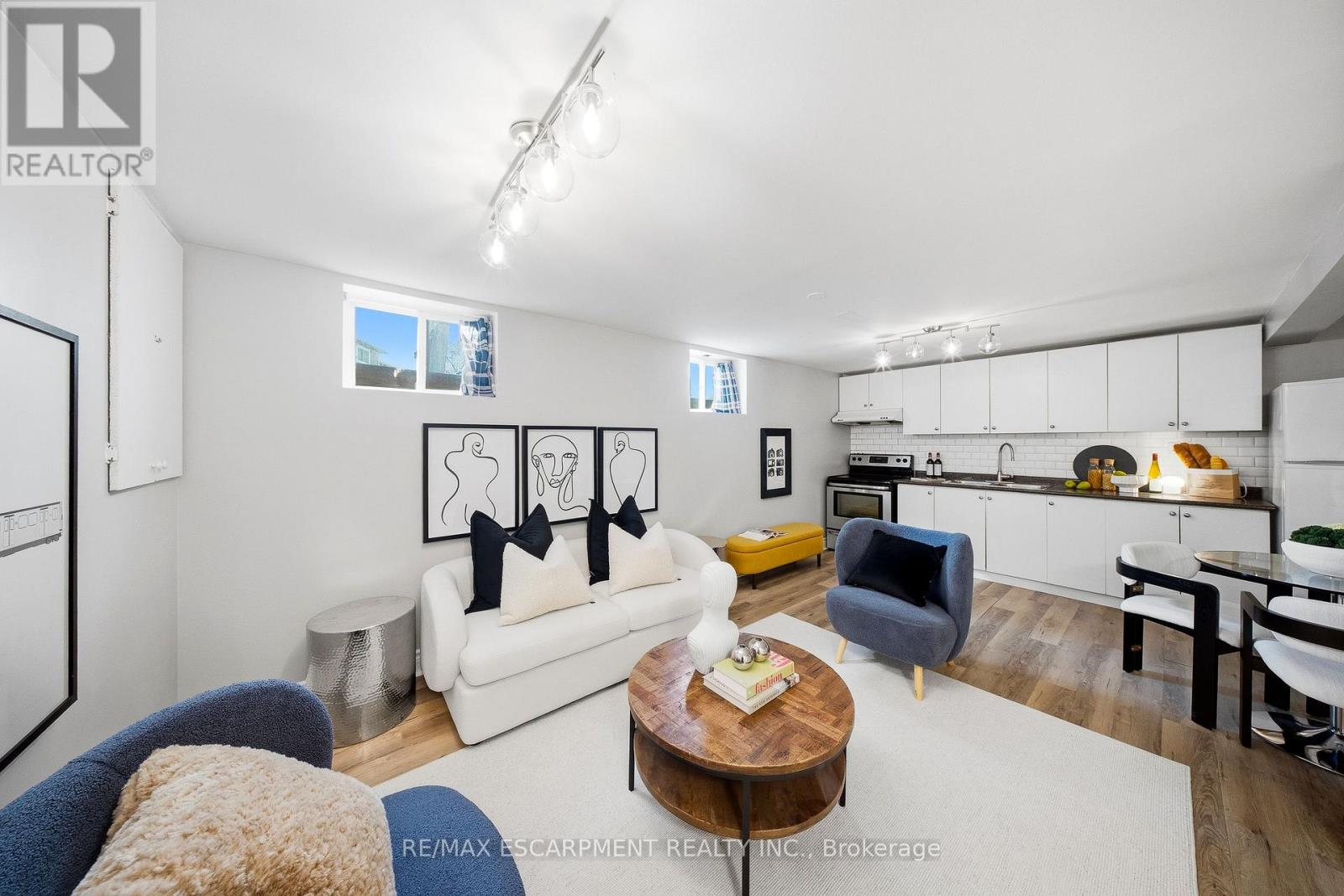 1251 Fairdale Drive, Mississauga, Ontario  L5C 1K3 - Photo 46 - W13220948