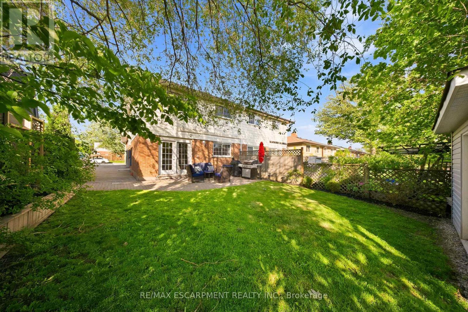 1251 Fairdale Drive, Mississauga, Ontario  L5C 1K3 - Photo 48 - W13220948