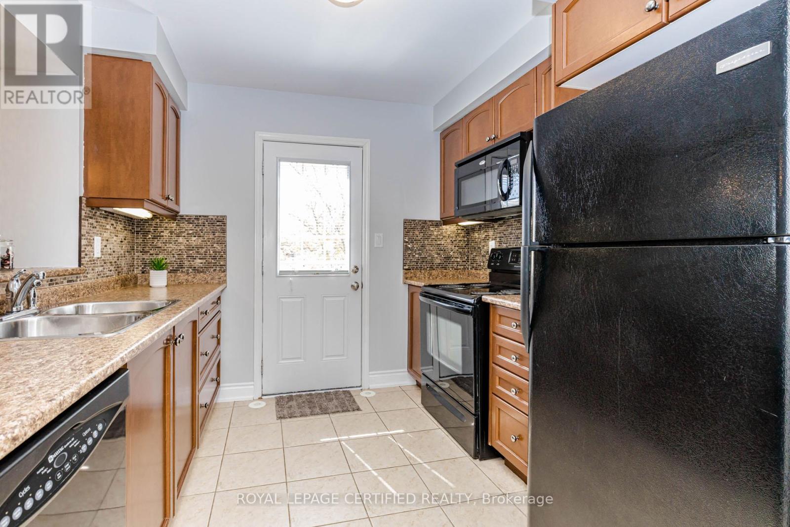 557 Speyer Circle, Milton, Ontario  L9T 0Y1 - Photo 15 - W13220972